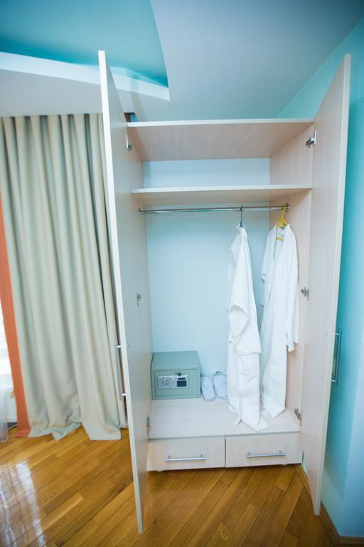 Hotel Home Sweet Home Кишинев Екстериор снимка